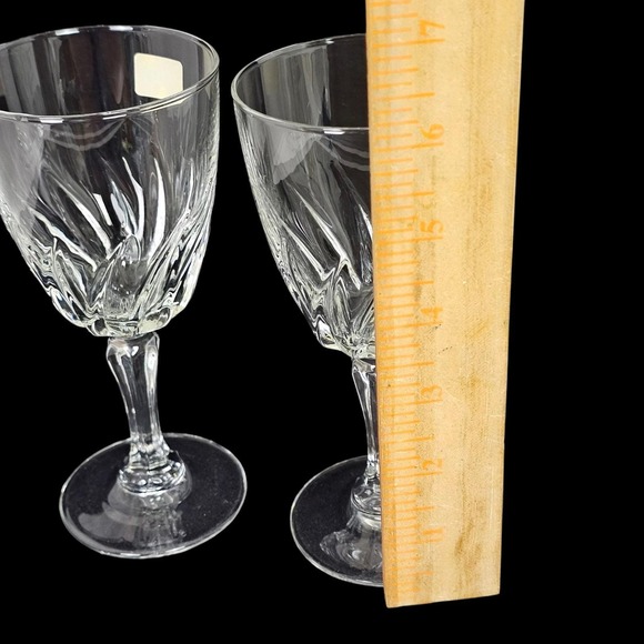 Vintage Set of 2 Luminarc Verrerie D'Arques France 6 1/4" Crystal Wine Glasses - Picture 4 of 6